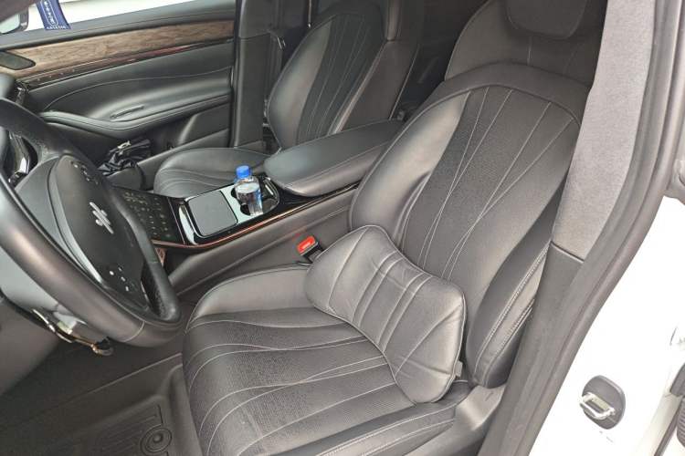 Used IM L7 2022 Dynamic Model Left Front Seat