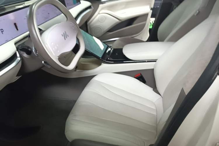 Used IM L7 2022 Dynamic Model Left Front Seat