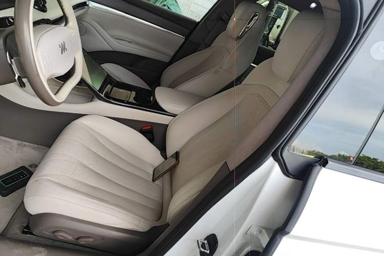 Used IM L7 2022 Pro Model Left Front Seat