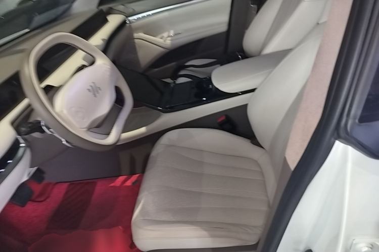 Used IM L7 2022 Pro Model Left Front Seat