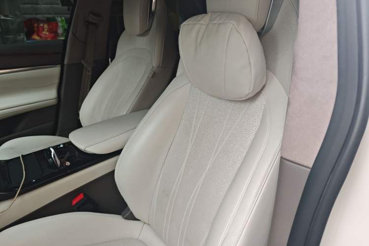 Used IM L7 2022 Pro Model Left Front Seat
