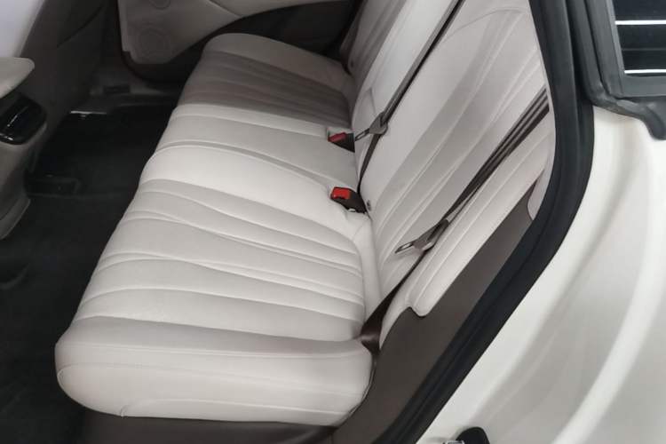 Used IM L7 2022 Pro Model Left Rear Seat