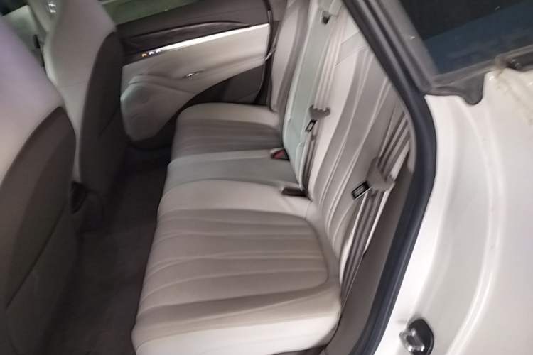 Used IM L7 2022 Dynamic Model Left Rear Seat