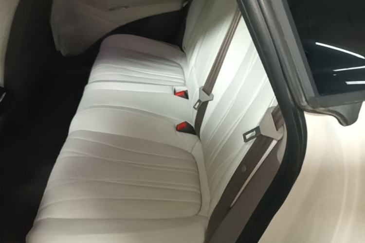 Used IM L7 2022 Dynamic Model Left Rear Seat