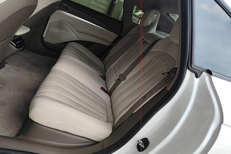 Used IM L7 2022 Pro Model Left Rear Seat