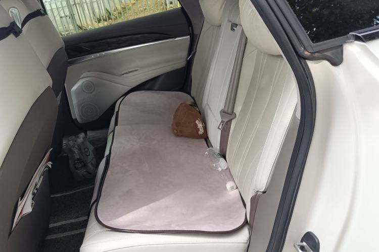 Used IM L7 2022 Dynamic Model Left Rear Seat