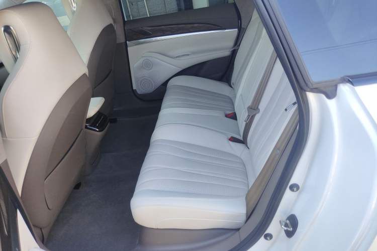 Used IM L7 2022 Dynamic Model Left Rear Seat