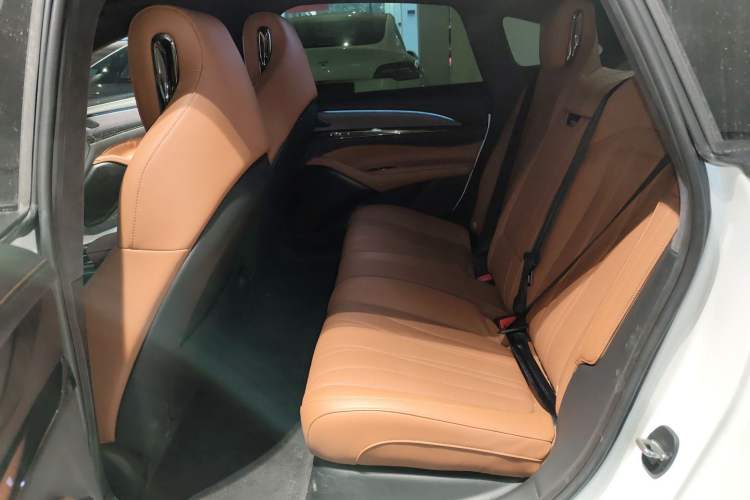 Used IM L7 2022 Pro Model Left Rear Seat