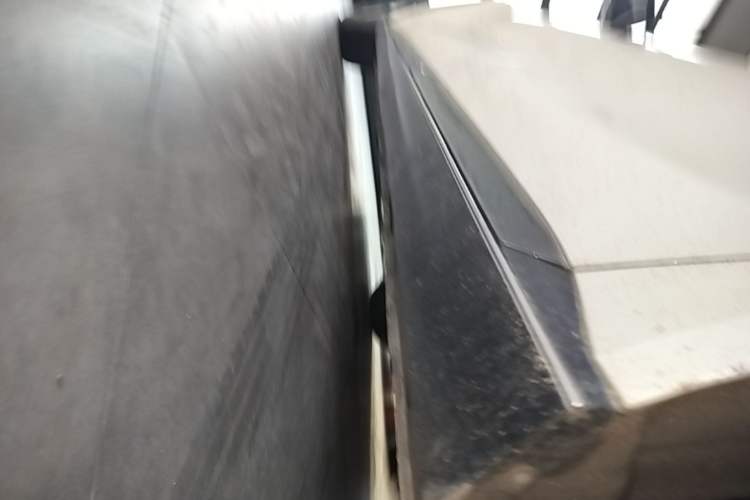 Used IM L7 2022 Dynamic Model Left Side Sill