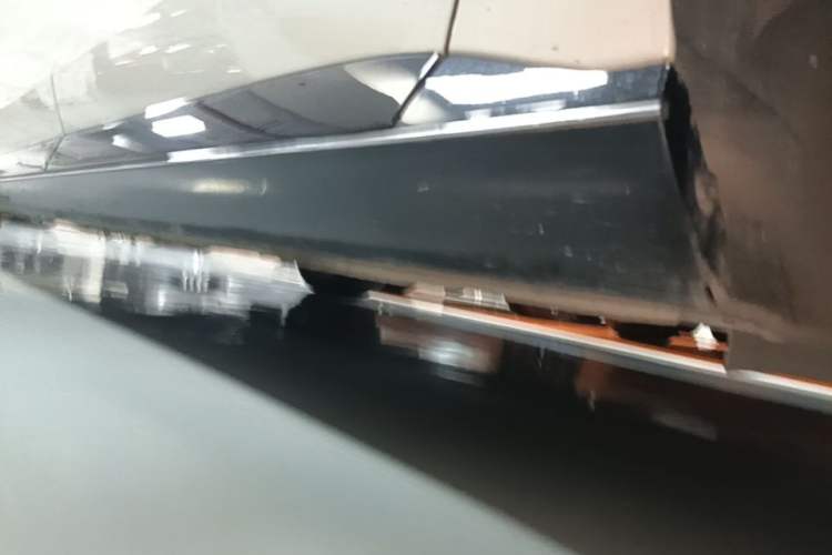 Used IM L7 2022 Dynamic Model Left Side Sill