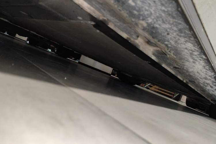 Used IM L7 2022 Dynamic Model Left Side Sill