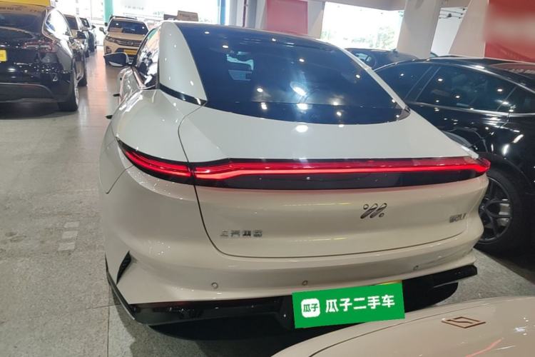 Used IM L7 2022 Dynamic Model Rear