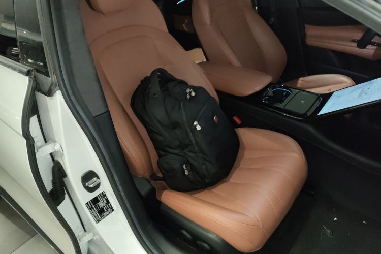 Used IM L7 2022 Pro Model Right Front Seat