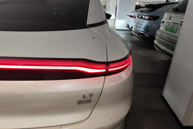 Used IM L7 2022 Dynamic Model Right Rear Taillight