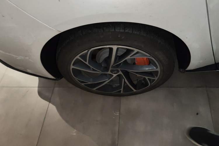 Used IM L7 2022 Dynamic Model Right Rear Wheel Hub