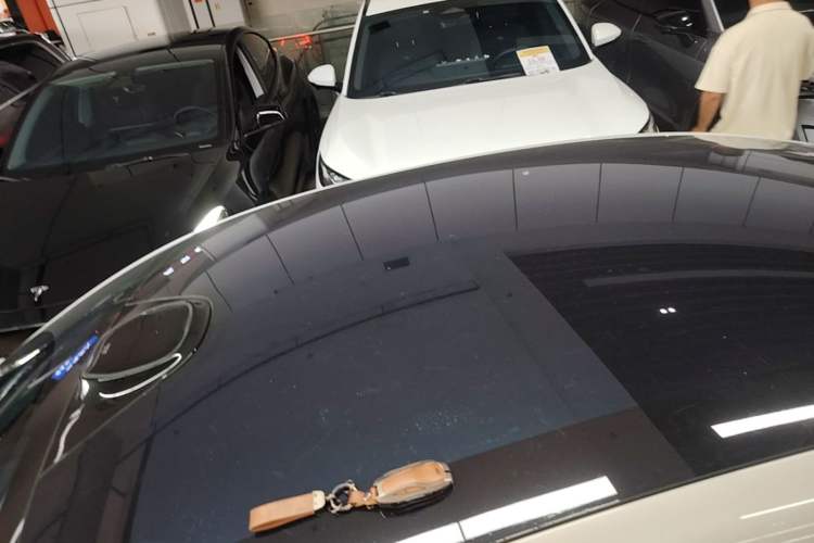 Used IM L7 2022 Pro Model Roof
