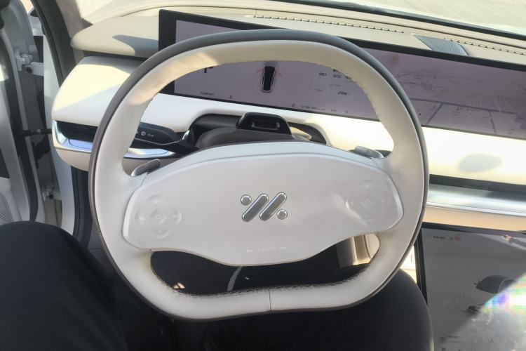Used IM L7 2022 Dynamic Model Steering Wheel