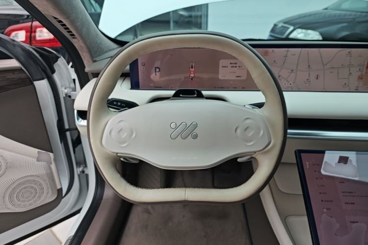 Used IM L7 2022 Dynamic Model Steering Wheel