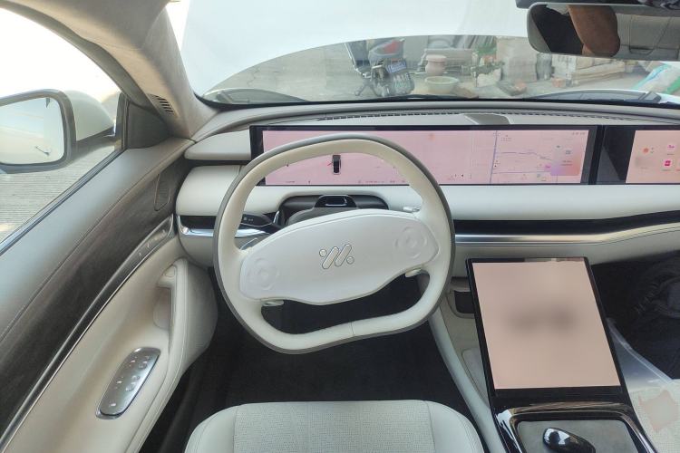 Used IM L7 2022 Dynamic Model Steering Wheel