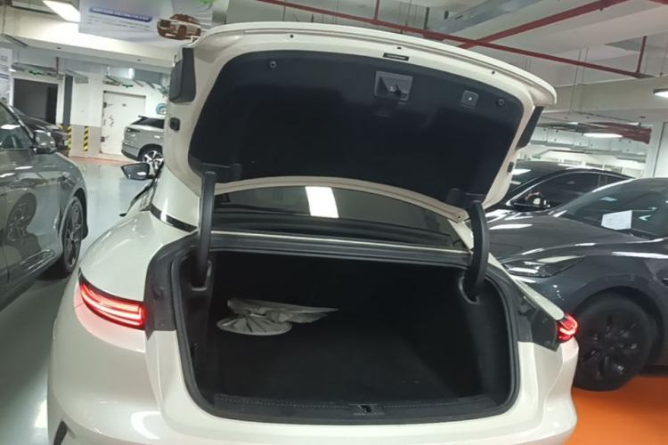 Used IM L7 2022 Dynamic Model Trunk