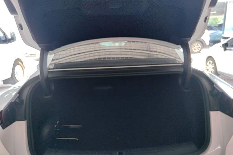Used IM L7 2022 Pro Model Trunk