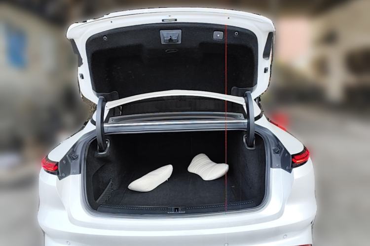 Used IM L7 2022 Pro Model Trunk