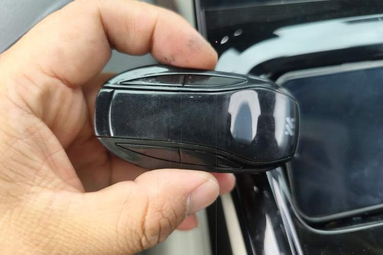 Used IM L7 2022 Dynamic Model Vehicle Key