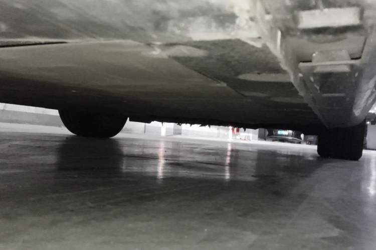 Used IM L7 2022 Dynamic Model Chassis Front Right