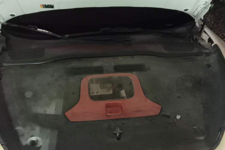 Used IM L7 2022 Dynamic Model Engine Bay