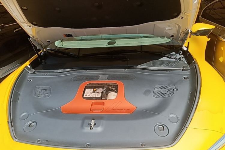 Used IM L7 2022 Dynamic Model Engine Bay