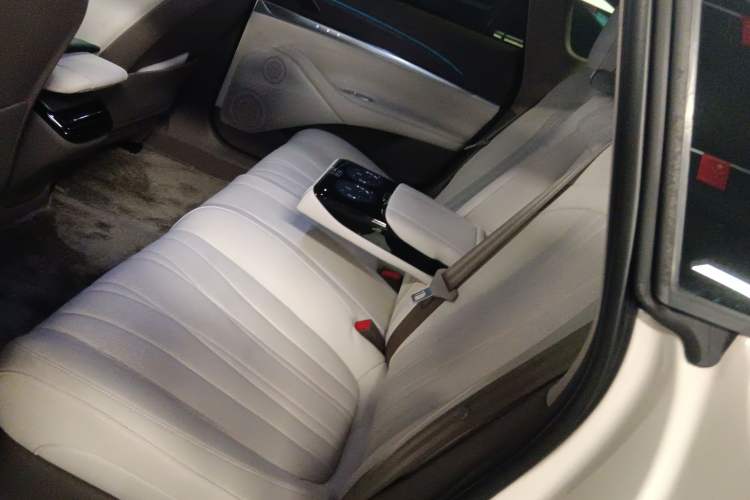 Used IM L7 2022 Pro Model Interior 4