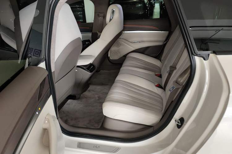 Used IM L7 2022 Pro Model Left Rear Seat