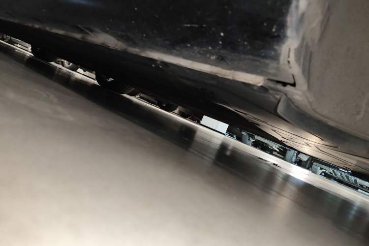 Used IM L7 2022 Pro Model Left Side Sill