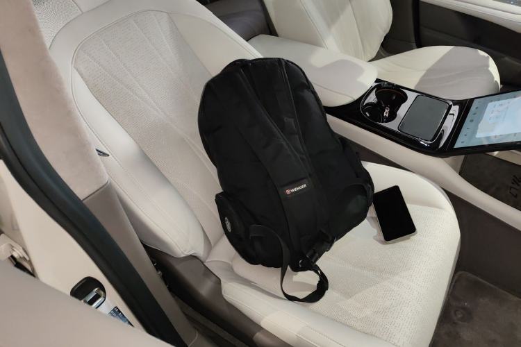 Used IM L7 2022 Pro Model Right Front Seat