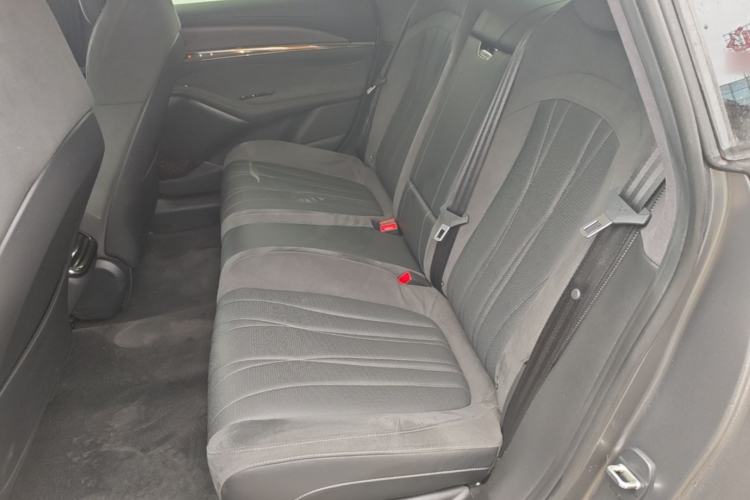 Used IM L7 2023 Elite Model Left Rear Seat