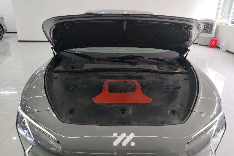 Used IM L7 2024 MAX Extended-Range Version Engine Bay