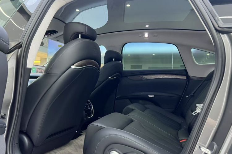 Used IM L7 2024 MAX Extended-Range Version Interior 3