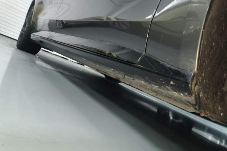Used IM L7 2024 MAX Extended-Range Version Right Side Sill