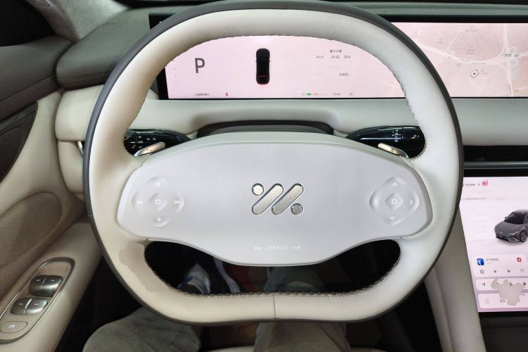 Used IM L7 2024 MAX Extended-Range Version Steering Wheel