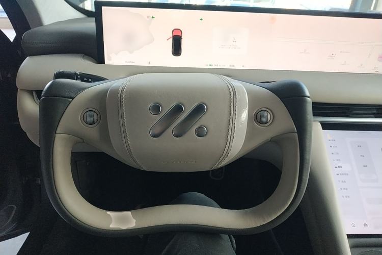 Used IM L7 2024 MAX Extended-Range Version Steering Wheel