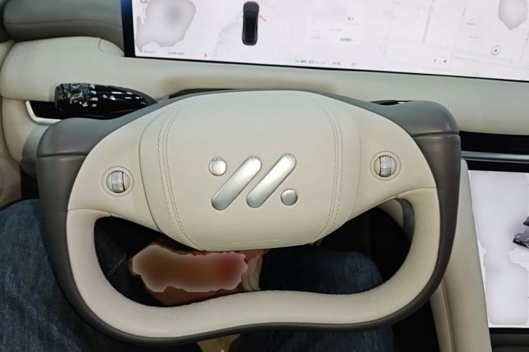 Used IM L7 2024 MAX Extended-Range Version Steering Wheel