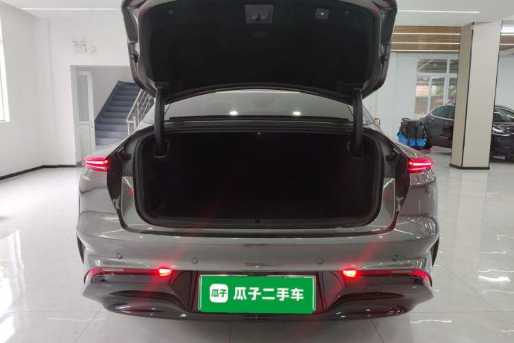Used IM L7 2024 MAX Extended-Range Version Trunk