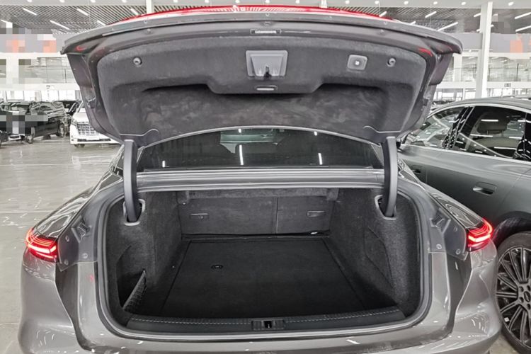 Used IM L7 2024 MAX Extended-Range Version Trunk
