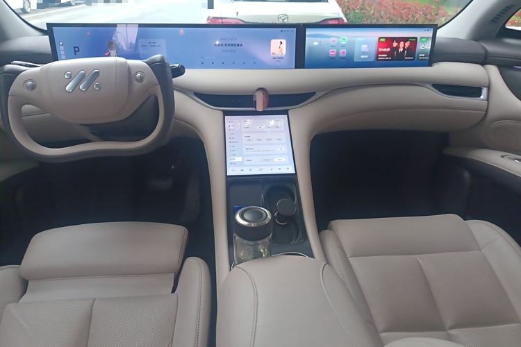 Used IM LS6 2023 Max Standard Edition Center Console