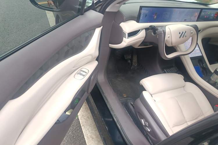 Used IM LS6 2023 Max Standard Edition Driver Seat
