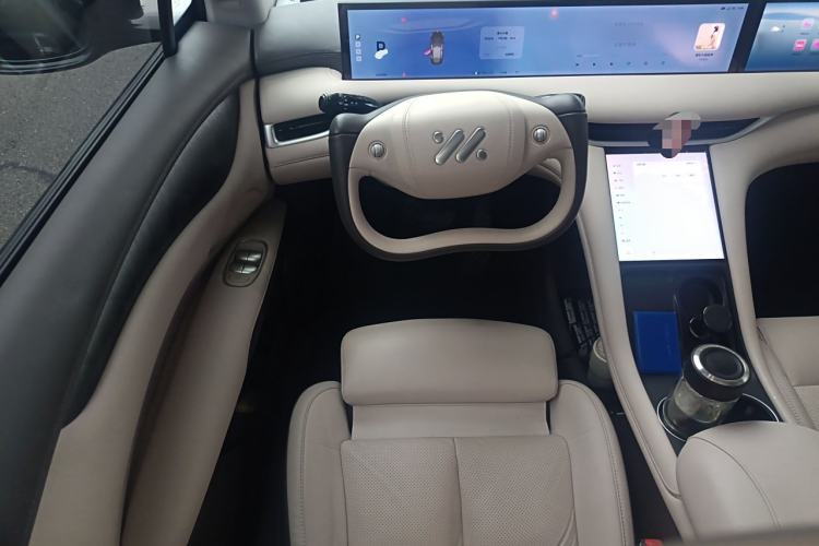 Used IM LS6 2023 Max Standard Edition Steering Wheel
