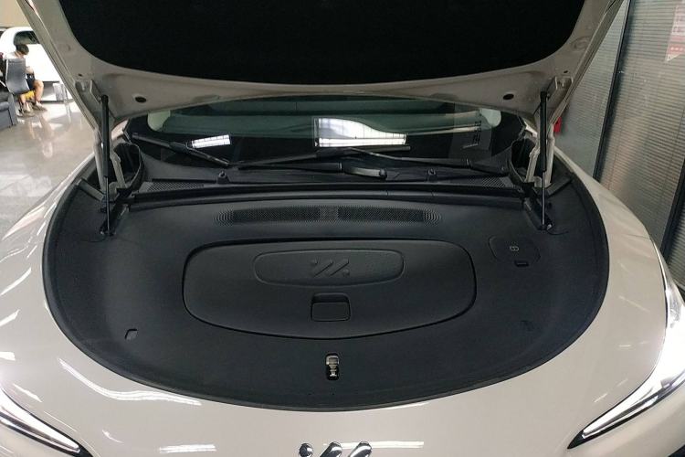 Used IM LS6 2023 Max Standard Edition Engine Bay