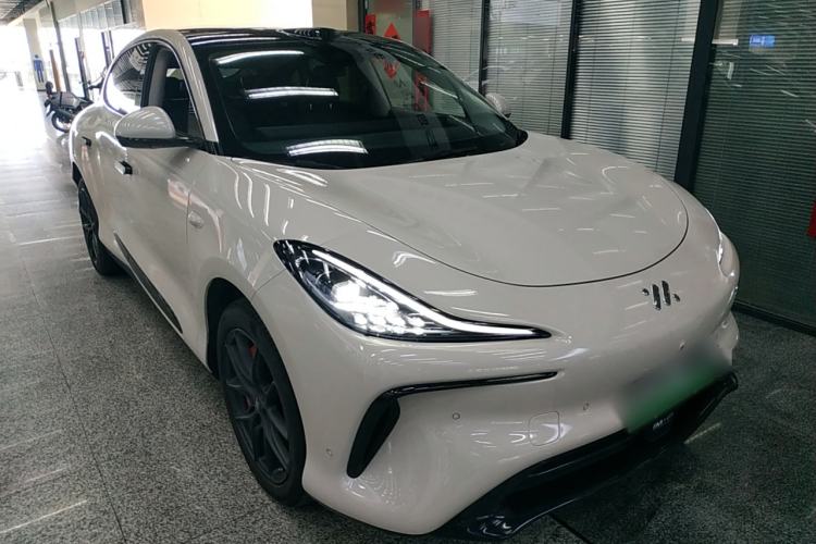 Used IM LS6 2023 Max Standard Edition Exterior 2