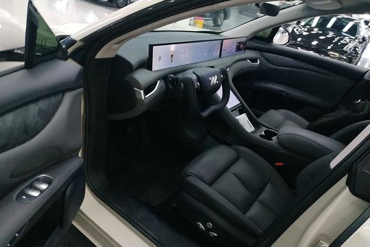 Used IM LS6 2023 Max Standard Edition Left Front Seat