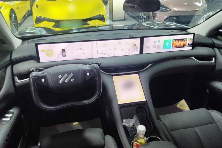 Used IM LS6 2023 Max Long-Range Version Center Console